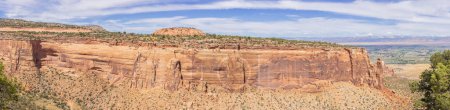 Panorama of the Saddlehorn and its surroundings, seen from Otto's Trail in the Colorado National Monument