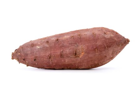 Foto de Dulce patata fresca, Alimento nutritivo saludable para la dieta aislado sobre fondo blanco - Imagen libre de derechos