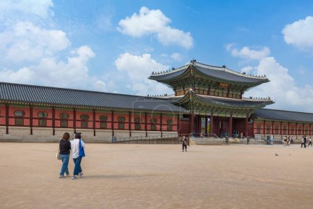 Photo for Gyeongbokgung Palace, Seoul, South Korea : June 17 2023 : Gyeongbokgung Palace the famous landmark of South Korea with many travelers on holiday - Royalty Free Image