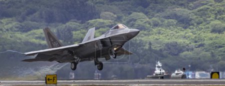 Photo for Honolulu, Hawaii, USA, 2022-08-14: Military Air Show, F22 takes off. - Royalty Free Image