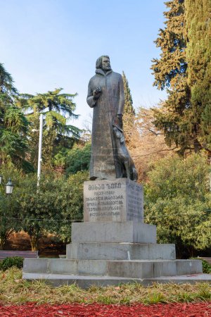Foto de Tiflis, Georgia - 18 de febrero de 2023: Monumento a Mikhay Zichi en Tiflis. Parque - Imagen libre de derechos