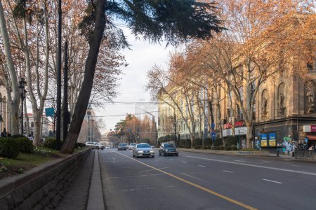 Foto de Tiflis, Georgia - 22 de enero de 2023: Shota Rustaveli Avenue en Tiflis, capital de Georgia - Imagen libre de derechos