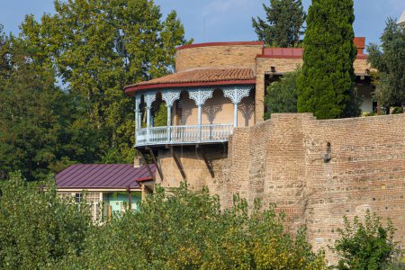 Téléchargez les photos : Vue sur le balcon du palais de la Reine Darejans à Tbilissi. Voyages - en image libre de droit