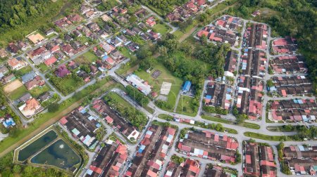 Téléchargez les photos : Vue de dessus du vieux quartier Kuala Kubu Baharu à Hulu Selangor - en image libre de droit