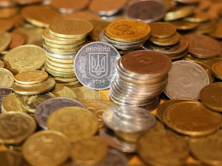 Large pile of Ukrainian metal small money