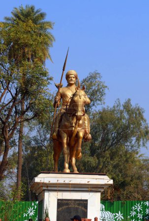 Téléchargez les photos : AGRA UTTAR PRADESH INDIA - 03 01 2023 : Badal Singh, roi Rajput de Sikarwar, était selon la légende le fondateur de la ville. Son fort, Badalgarh, se trouvait sur ou près de l'emplacement du fort actuel à Agra. - en image libre de droit