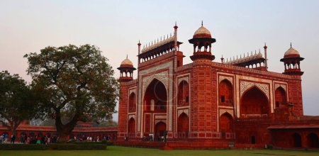 Photo for TAJ MAHAL UTTAR PRADESH INDIA - 03 01 2023: Darwaza-i-Rauza (Great Gate) in Chowk-i Jilo Khana courtyard, Taj Mahal complex, Agra, India. The gate is the main entrance to the tomb. - Royalty Free Image