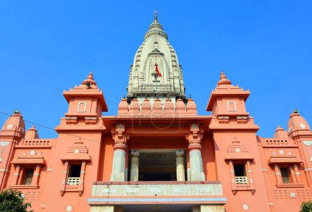 Photo for VARANASI BHOJPUR PURVANCHAL INDIA - 03 05 2023: Kashi Vishwanath Temple is a famous Hindu temple dedicated to Lord Shiva. It is located in Vishwanath Gali, near Varanasi - Royalty Free Image