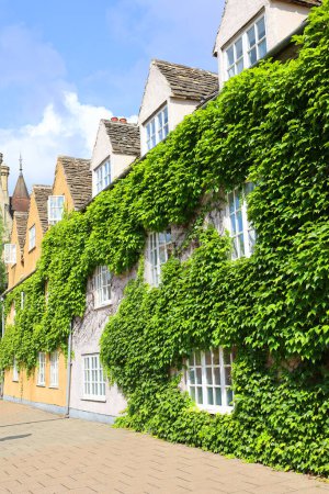 Téléchargez les photos : Oxford, ROYAUME-UNI 06 19 2023 : Quelques-uns des bâtiments les plus célèbres d'Oxford, célèbres pour leur architecture étonnante. - en image libre de droit