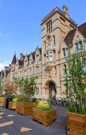 Photo for OXFORD, UNITED KINGDOM 06 20 2023: Christ Church is home to a welcoming community of students and staff studying in one of the most beautiful colleges in Oxford - Royalty Free Image