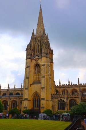 Téléchargez les photos : OXFORD, ROYAUME-UNI 06 20 2023 : C hrist Church college Oxford Angleterre. Oxford est connue comme la maison de l'Université d'Oxford - en image libre de droit