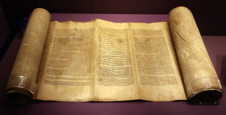 Foto de DUBLIN REPUBLIC OF IRLAND 05 29 2023: Sefer Torah or Torah scroll is a handwritten copy of the Torah, meaning the five books of Moses (the first books of the Hebrew Bible). Chester Beatty Library - Imagen libre de derechos
