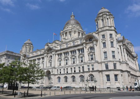 Photo for LIVERPOOL ,UNITED KINGDOM 06 07 2023: Museum of Liverpool is evolving to include exciting new spaces, improved commercial areas and Port of Liverpool Building in background - Royalty Free Image