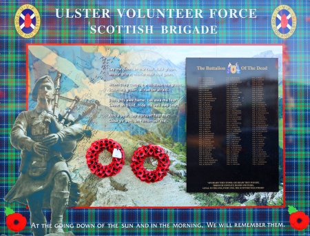Téléchargez les photos : BELFAST NORTHERN IRLANDE ROYAUME-UNI 06 03 2023 : Shankill Boys of the original Ulster Volunteers and the Ulster Special Service Force - en image libre de droit