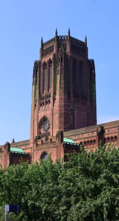 Téléchargez les photos : Belle architecture et vue sur la rue à Liverpool, Royaume-Uni - en image libre de droit