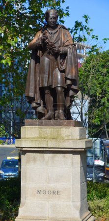 Photo for DUBLIN REPUBLIC OF IRELAND 05 28 2023: Thomas Moore statue was an Irish writer, poet, and lyricist celebrated for his Irish Melodies. Their setting of English-language verse to old Irish tunes - Royalty Free Image