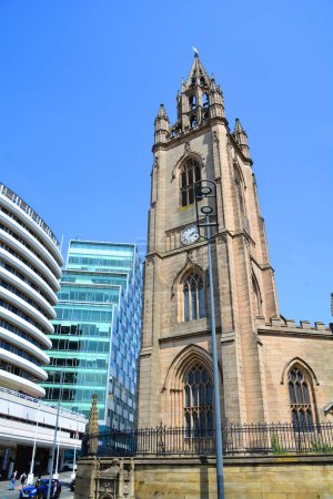 Foto de LIVERPOOL REINO UNIDO 06 07 20 23: La Iglesia de Nuestra Señora y San Nicolás es la iglesia parroquial anglicana de Liverpool. - Imagen libre de derechos