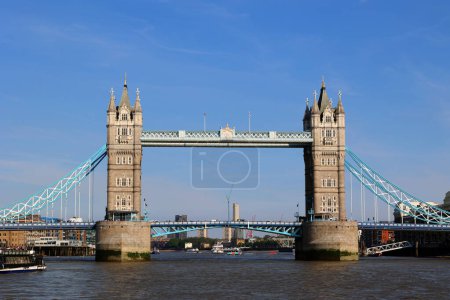 Foto de Plano panorámico del famoso Tower Bridge en Londres, Reino Unido - Imagen libre de derechos