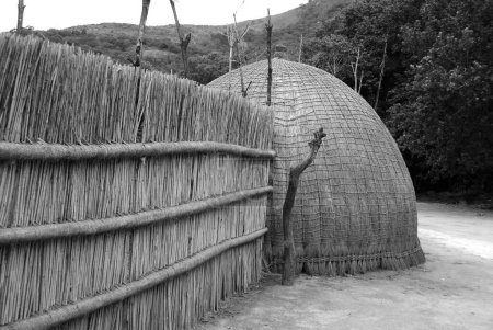 Typique chalet de chaume africain à Manzini. Swaziland, Swaziland