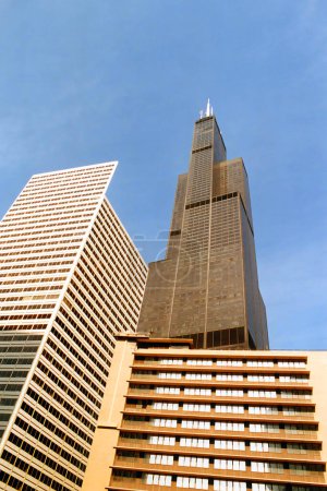 Foto de CHICAGO ILLINOIS ESTADOS UNIDOS 06 23 2003; Torre Willis (antiguamente Torre Sears) tiene 108 pisos - Imagen libre de derechos
