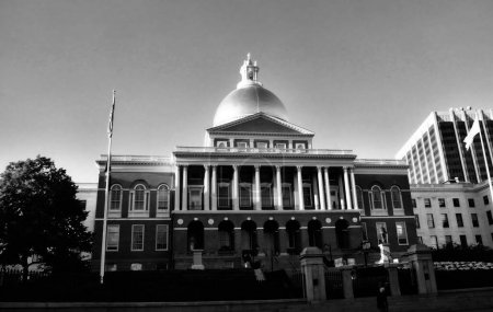 Téléchargez les photos : BOSTON MA USA 12 10 2005 : Massachusetts State House ou New State House, est la capitale de l'État et le siège du gouvernement Massachusetts - en image libre de droit