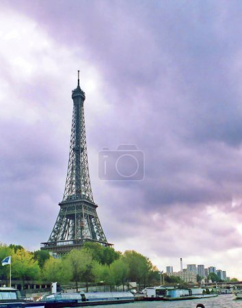 Foto de PARÍS, FRANCIA 09 24 2003: Torre Eiffel (Tour Eiffel). Fue construido entre 1887 y 1889 para la Feria Mundial (Expo 1889). - Imagen libre de derechos
