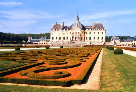 Téléchargez les photos : MAINCY FRANCE 10 10 2005 : Château de Vaux-le-Vicomte est un chAteau baroque français situé à Maincy, près de Melun, à 55 kilomètres au sud-est de Paris dans la dep Seine-et-Marne - en image libre de droit