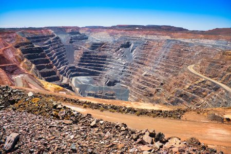 Inside the giant Super Pit or Fimiston Open Pit, the largest open pit gold mine of Australia. 