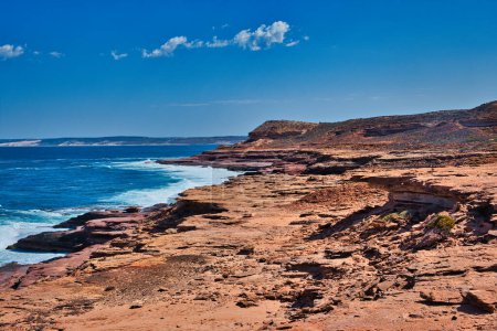 Low coastal cliff landscape along the Mushroom Rock Trail, Kalbarri National Park, Western Australia