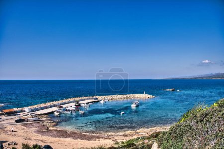 Der Hafen von Agios Georgios am Kap Drepanum auf der Halbinsel Akamas, Bezirk Paphos, Zypern