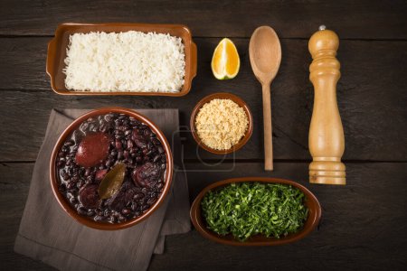 Téléchargez les photos : Feijoada, une cuisine brésilienne typique. - en image libre de droit