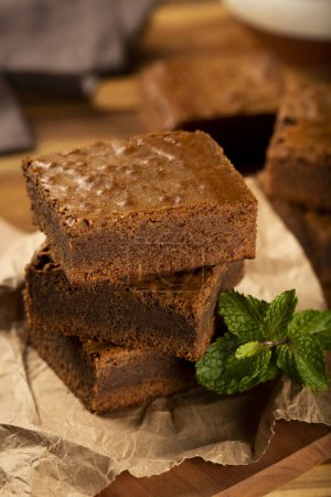 Téléchargez les photos : Délicieux brownie au chocolat morceaux. - en image libre de droit