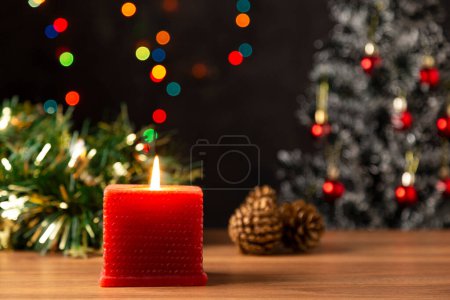 Téléchargez les photos : Décoration et ornementation de Noël. Arbre de Noël. - en image libre de droit