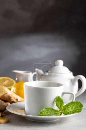 Ginger tea with Sicilian lemon and mint.