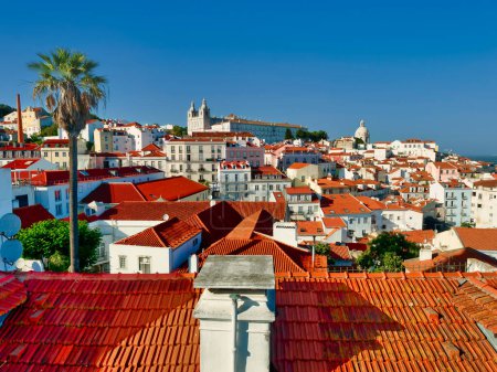 Panorama du Vieux Lisbonne Portugal. Paysage urbain avec toits. miraduro point de vue