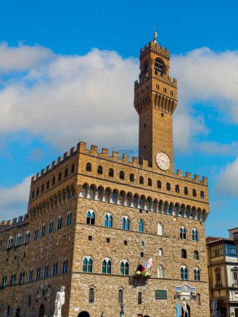 Foto de Famoso Palazzo vecchio (antiguo palacio) en Florencia en la Plaza de la Signoria Italia - Imagen libre de derechos