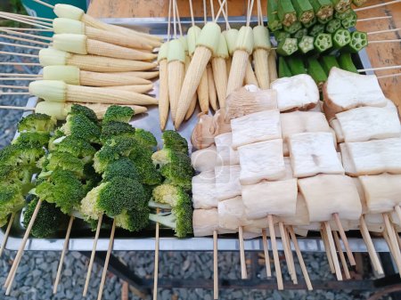 Brochettes de légumes, poivre du Sichuan, grillé, cuisine chinoise, porc, légumes grillés, cuisine chinoise