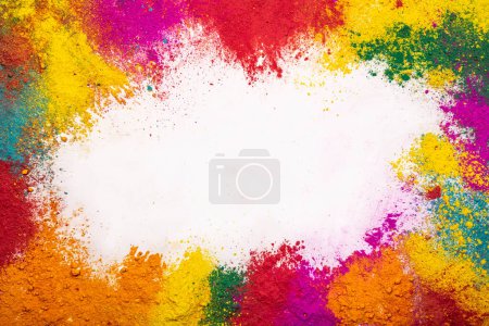 Foto de Potencia salpicadura de varios colores en el fondo blanco para la celebración holi con espacio de texto. - Imagen libre de derechos