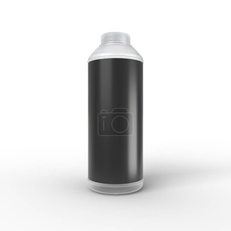 Transparente PET-Flasche mit einem leeren schwarzen Etikett für Illustrationen und Attrappen. 3D Render auf weißem Hintergrund.