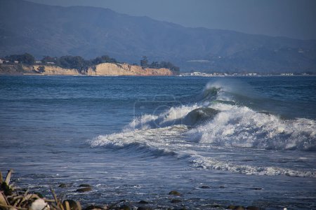 Ein sonniger Surftag auf der Hammonds Meadow in Montecito