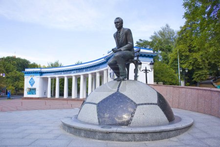Foto de Monumento a Lobanovskyi cerca del estadio en Kiev, Ucrania - Imagen libre de derechos
