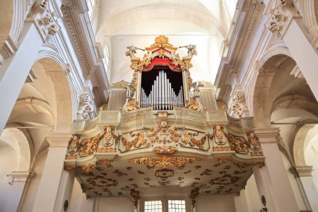 Foto de Órgano de la Catedral de la Ascensión de la Santísima Virgen María en Dubrovnik, Croacia - Imagen libre de derechos