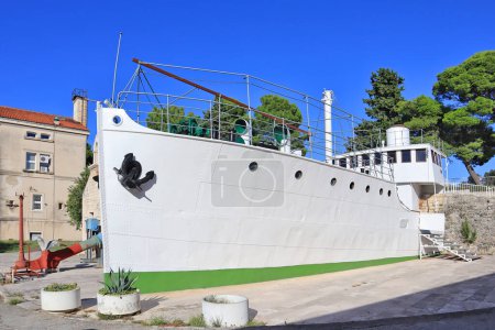 Barco de época en el Museo Marítimo Croata en Split, Croacia