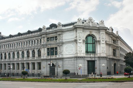 Téléchargez les photos : Banque d'Espagne en Madrid, Espagne - en image libre de droit