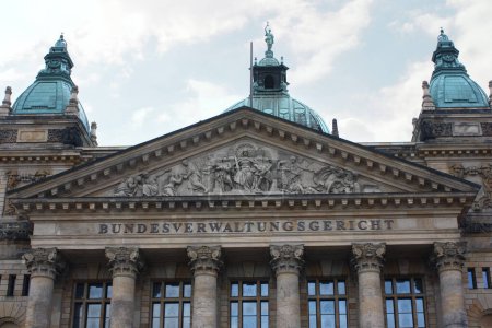 Téléchargez les photos : Tribunal administratif fédéral (Bundesverwaltungsgericht) à Leipzig, Allemagne - en image libre de droit