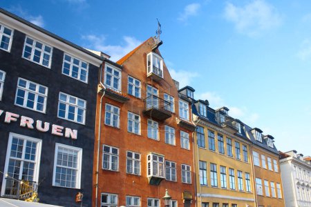 Téléchargez les photos : Bâtiments en couleur de Nyhavn à Copenhague, Danemark - en image libre de droit