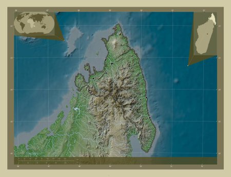 Foto de Antsiranana, provincia autónoma de Madagascar. Mapa de elevación coloreado en estilo wiki con lagos y ríos. Ubicaciones de las principales ciudades de la región. Mapas de ubicación auxiliares de esquina - Imagen libre de derechos