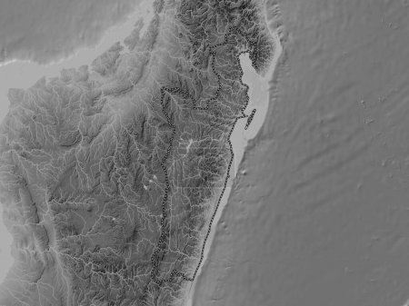 Foto de Toamasina, provincia autónoma de Madagascar. Mapa de elevación a escala de grises con lagos y ríos - Imagen libre de derechos