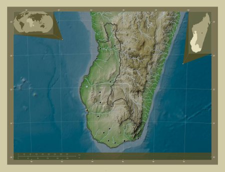 Foto de Toliary, provincia autónoma de Madagascar. Mapa de elevación coloreado en estilo wiki con lagos y ríos. Ubicaciones de las principales ciudades de la región. Mapas de ubicación auxiliares de esquina - Imagen libre de derechos