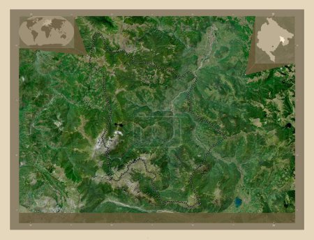 Téléchargez les photos : Andrijevica, municipalité de Monténégro. Carte satellite haute résolution. Emplacements des grandes villes de la région. Corner cartes de localisation auxiliaires - en image libre de droit